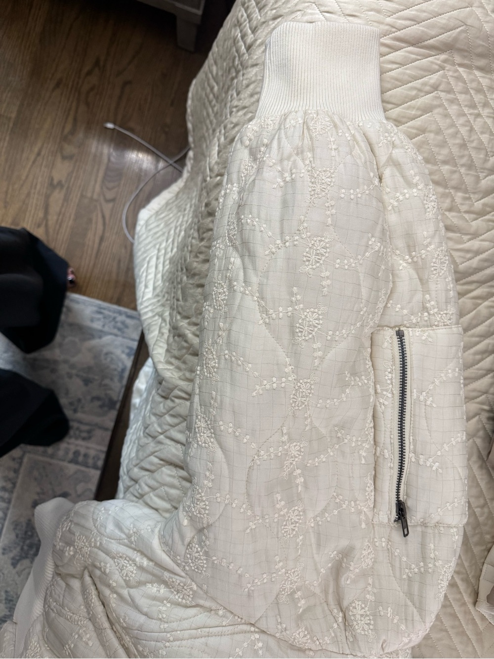 Mable Cream Quilted Bomber Jacket With Puffed Sleeves - Picture 4 of 5